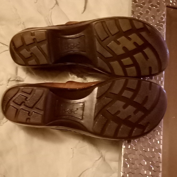 boc  Born Concepts Leather Peggy Clogs Size 9.5 Tan - Picture 9 of 9